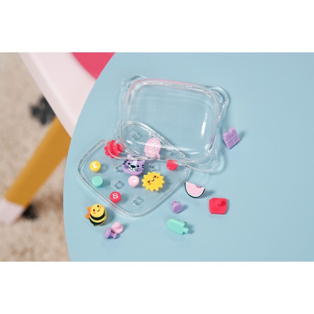 Babero con pins Baby Born
